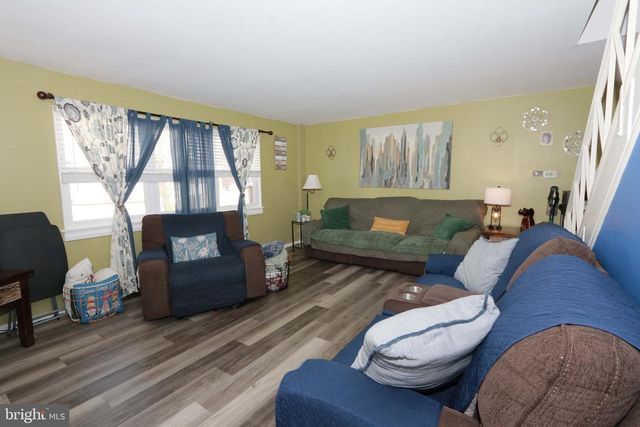 3652 E CROWN AVE, Philadelphia, PA 19114