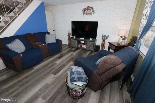 3652 E CROWN AVE, Philadelphia, PA 19114