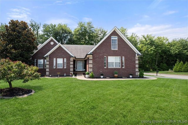 5600 Buckthorne Drive, Jeffersonville, IN 47130