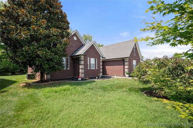 5600 Buckthorne Drive, Jeffersonville, IN 47130