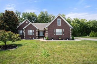 5600 Buckthorne Drive, Jeffersonville, IN 47130
