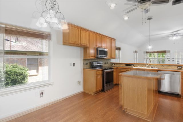 1010 Sagebrush Trail, Duncanville, TX 75137
