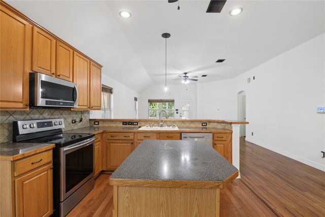1010 Sagebrush Trail, Duncanville, TX 75137
