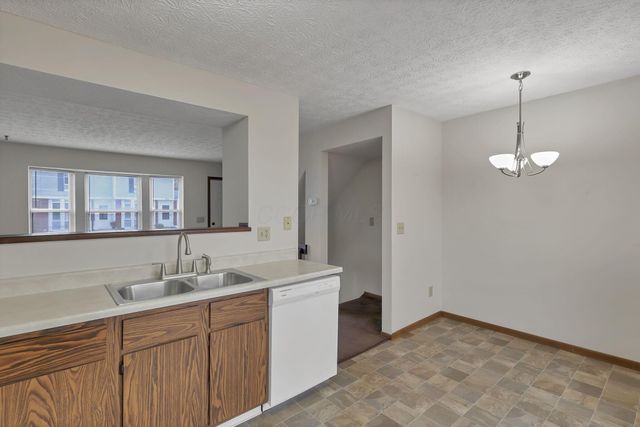 818 Annagladys Drive, A2, Columbus, OH 43085