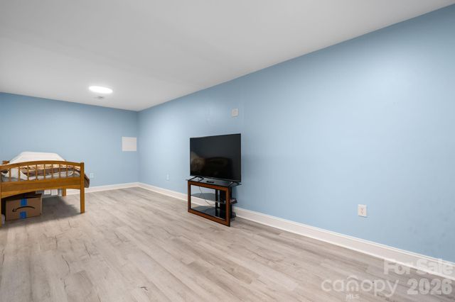 1172 Sunset Court, Conover, NC 28613