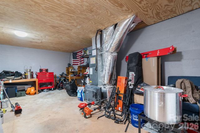 1172 Sunset Court, Conover, NC 28613