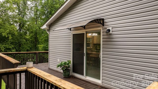 1172 Sunset Court, Conover, NC 28613