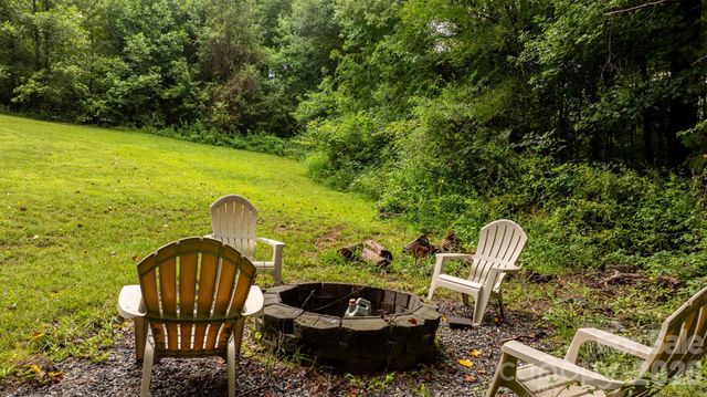 1172 Sunset Court, Conover, NC 28613