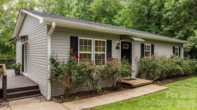 1172 Sunset Court, Conover, NC 28613