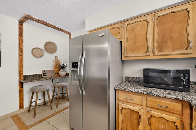 9616 Candle Lane NE, Albuquerque, NM 87111
