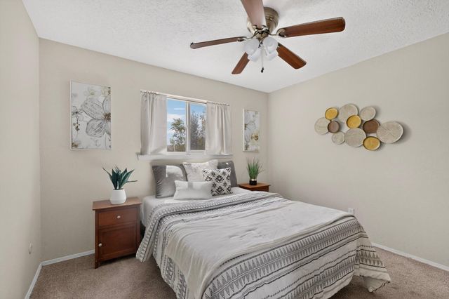 9616 Candle Lane NE, Albuquerque, NM 87111