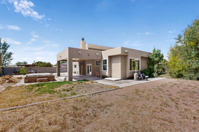 9616 Candle Lane NE, Albuquerque, NM 87111