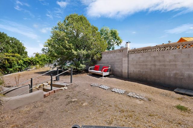 9616 Candle Lane NE, Albuquerque, NM 87111