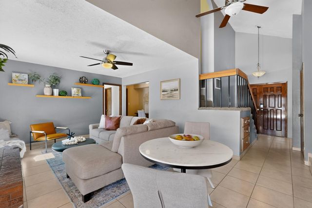 9616 Candle Lane NE, Albuquerque, NM 87111