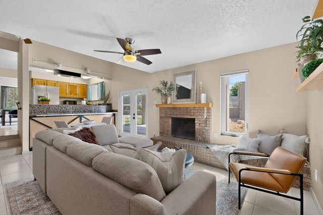 9616 Candle Lane NE, Albuquerque, NM 87111