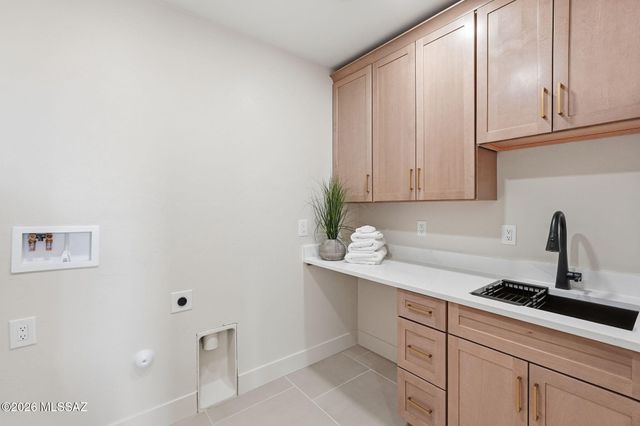12167 E Los Reales Road, Tucson, AZ 85747