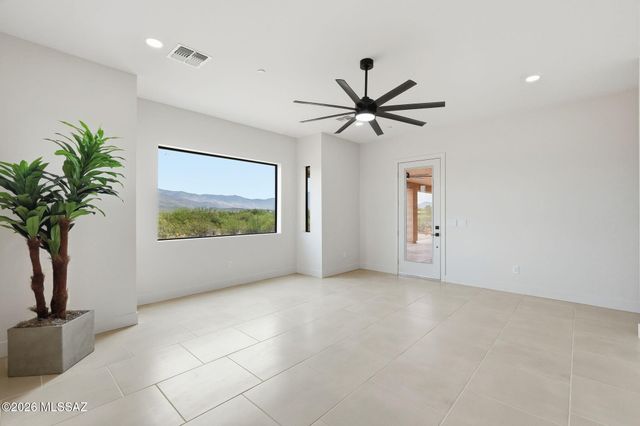 12167 E Los Reales Road, Tucson, AZ 85747