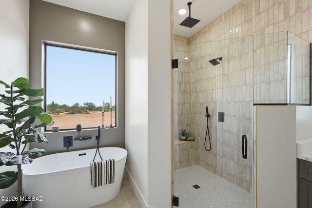12167 E Los Reales Road, Tucson, AZ 85747