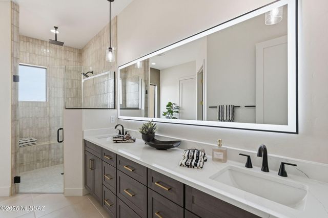 12167 E Los Reales Road, Tucson, AZ 85747