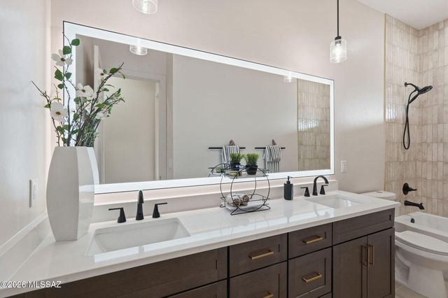 12167 E Los Reales Road, Tucson, AZ 85747