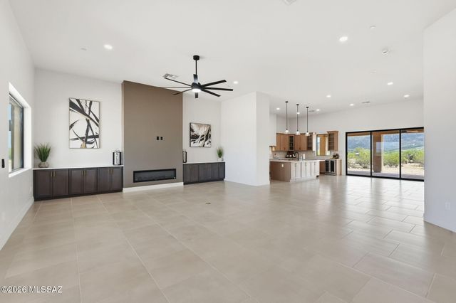 12167 E Los Reales Road, Tucson, AZ 85747
