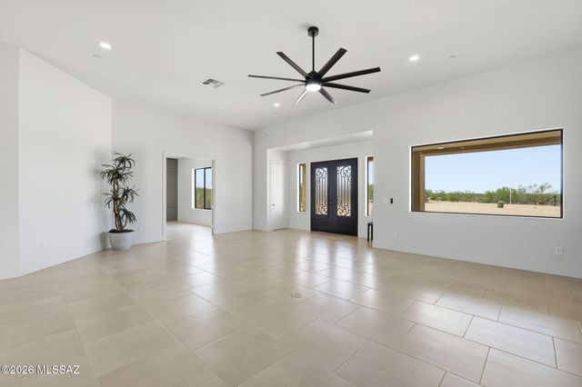 12167 E Los Reales Road, Tucson, AZ 85747