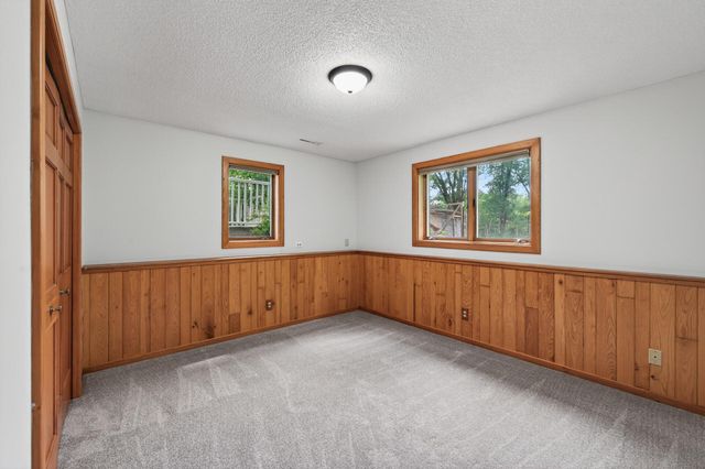 23045 Plateau Drive, Lakeville, MN 55044