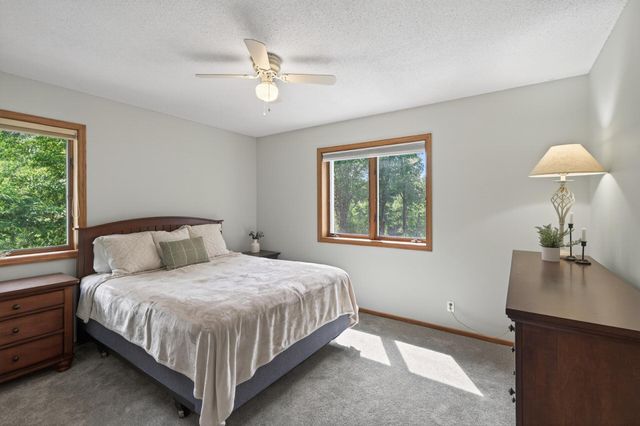 23045 Plateau Drive, Lakeville, MN 55044