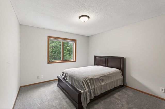 23045 Plateau Drive, Lakeville, MN 55044