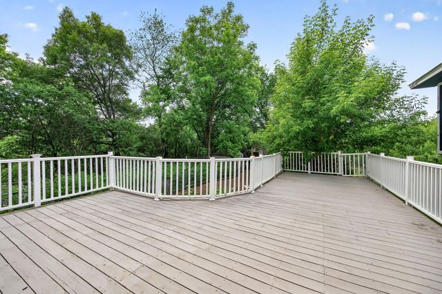 23045 Plateau Drive, Lakeville, MN 55044