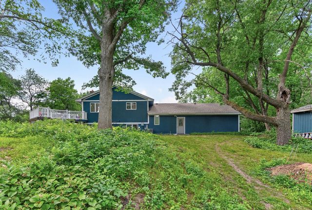 23045 Plateau Drive, Lakeville, MN 55044