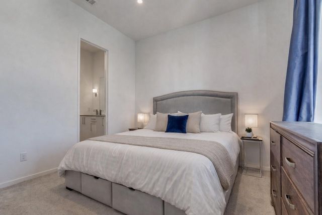 1514 N Washington 105, Dallas, TX 75204