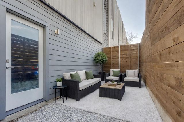 1514 N Washington 105, Dallas, TX 75204