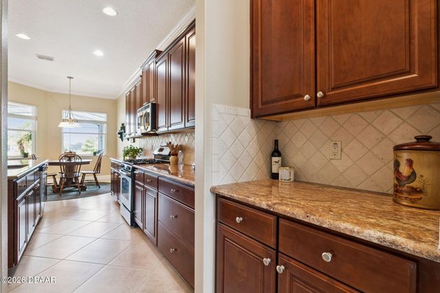 1129 Gardenshire Lane, Deland, FL 32724
