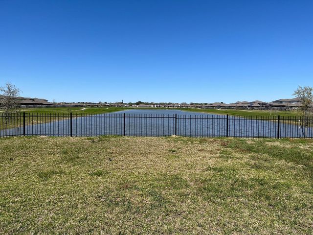 842 Dahlia Petal Drive, Missouri City, TX 77459