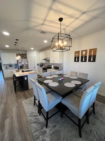 842 Dahlia Petal Drive, Missouri City, TX 77459