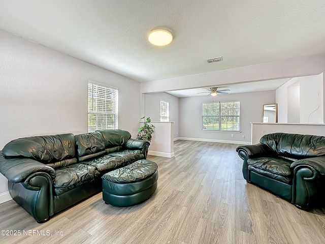 2638 STRATTON Road, Jacksonville, FL 32221