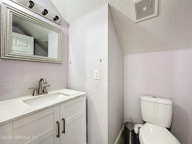 2638 STRATTON Road, Jacksonville, FL 32221