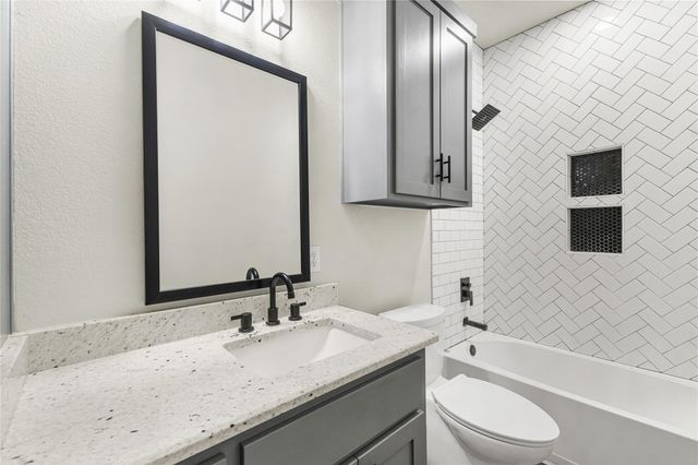 5012 Hickory Lane, College Station, TX 77845