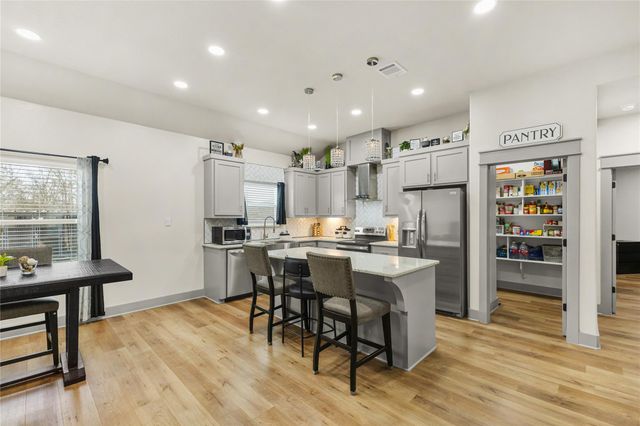 5012 Hickory Lane, College Station, TX 77845