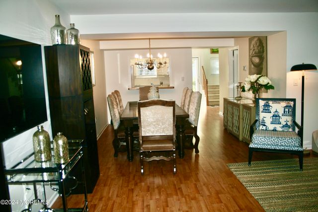 16 Apple Drive, Spring Lake Heights, NJ 07762
