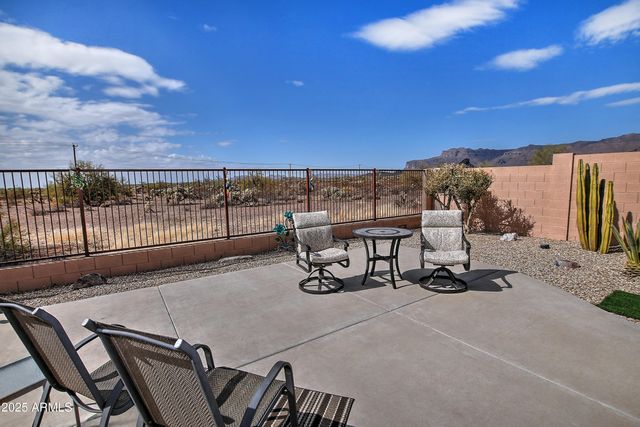 8176 S PIONEER Court, Gold Canyon, AZ 85118