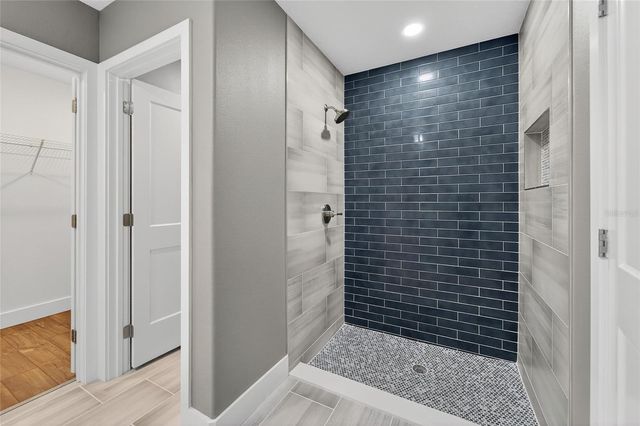 6010 SUNDOWN DR, Dade City, FL 33523