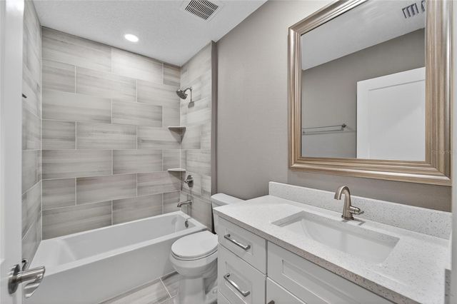 6010 SUNDOWN DR, Dade City, FL 33523