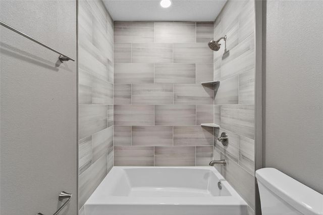 6010 SUNDOWN DR, Dade City, FL 33523