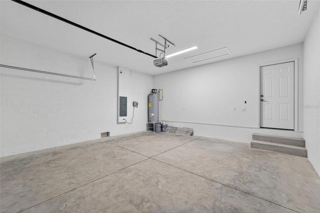 6010 SUNDOWN DR, Dade City, FL 33523