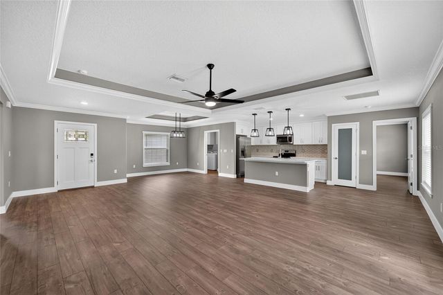 6010 SUNDOWN DR, Dade City, FL 33523