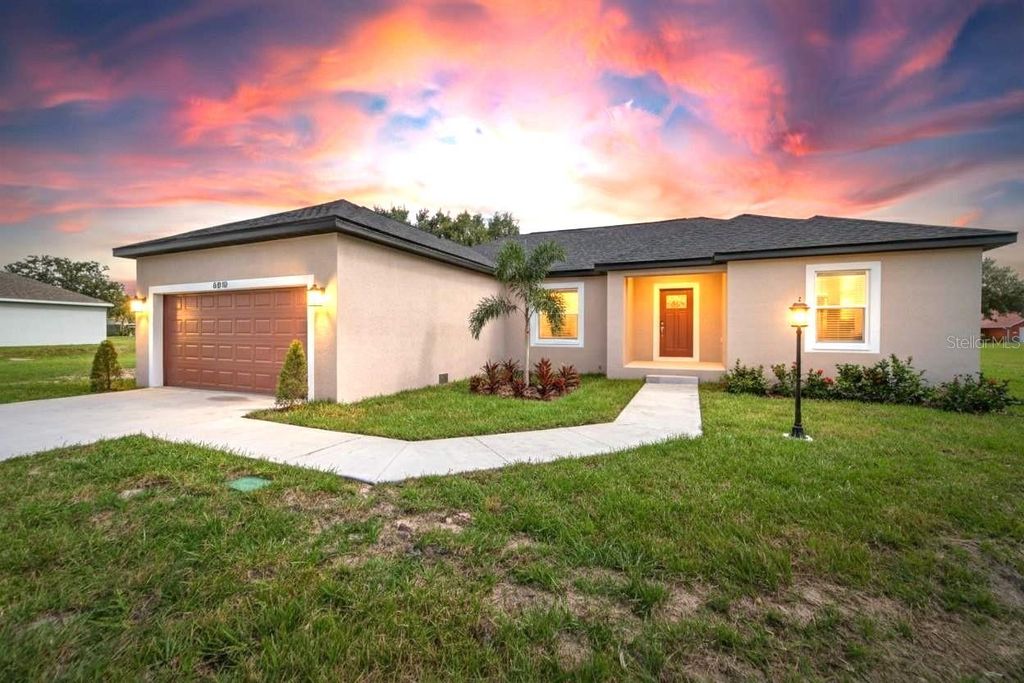 6010 SUNDOWN DR, Dade City, FL 33523