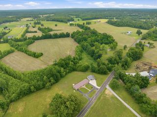944 Brooksie Thompson Rd, Decaturville, TN 38329