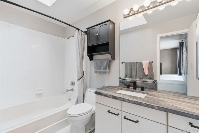 8 Hudson Watch Drive, Ossining, NY 10562